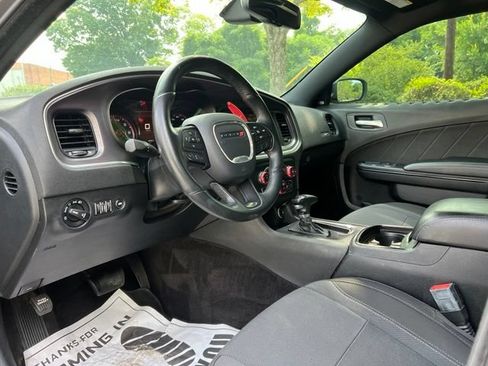 Used 2016 Dodge Charger R/T w/ Blacktop Package RWD image 10