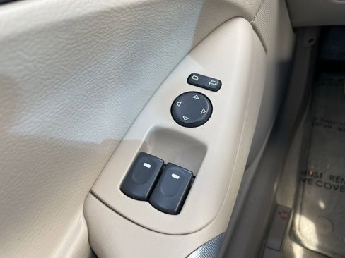 Used 2007 Chevrolet Corvette Coupe w/ Preferred Equipment Group image 23