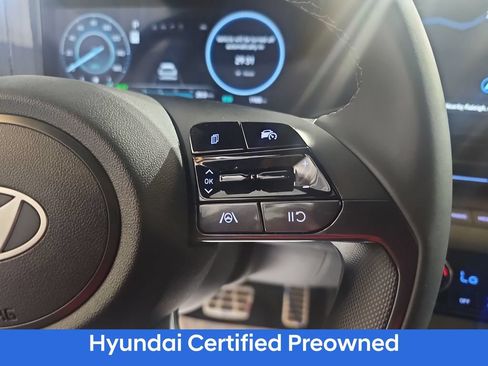 Certified 2025 Hyundai Elantra SEL FWD image 18