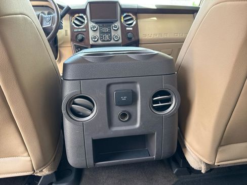 Used 2016 Ford F250 Lariat w/ Chrome Package AWD/4WD image 27