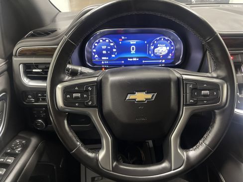 Used 2023 Chevrolet Suburban Premier AWD/4WD image 31
