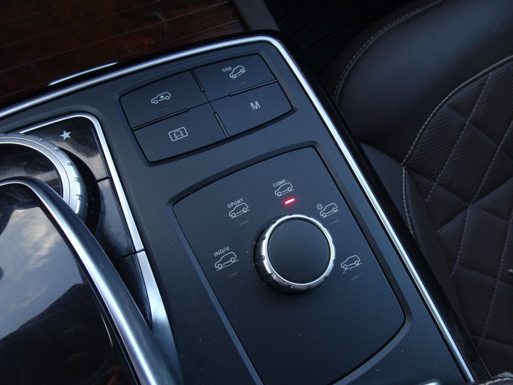 Used 2018 Mercedes-Benz GLS 550 4MATIC image 22