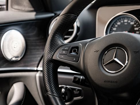 Used 2017 Mercedes-Benz E 300 image 17
