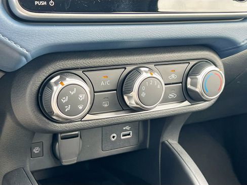 New 2025 Nissan Versa SV w/ Trunk Package image 15