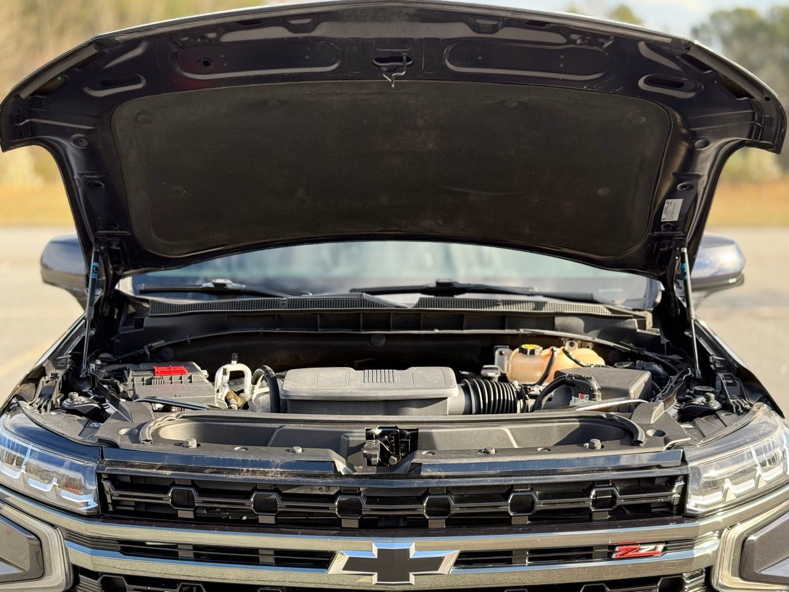 Used 2022 Chevrolet Tahoe Z71 w/ Luxury Package AWD/4WD image 49