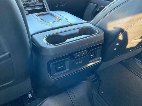 Used 2022 GMC Sierra 1500 AT4X image 32