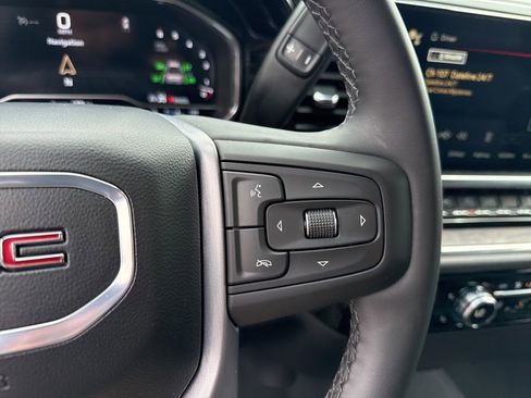 Used 2024 GMC Sierra 1500 SLT AWD/4WD image 21