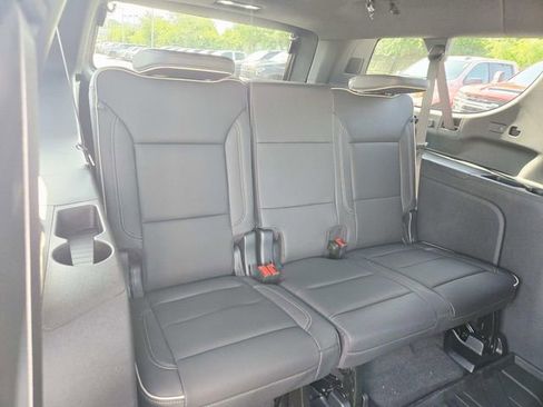 New 2026 Chevrolet Suburban Premier w/ Sun And Tow Package AWD/4WD image 13