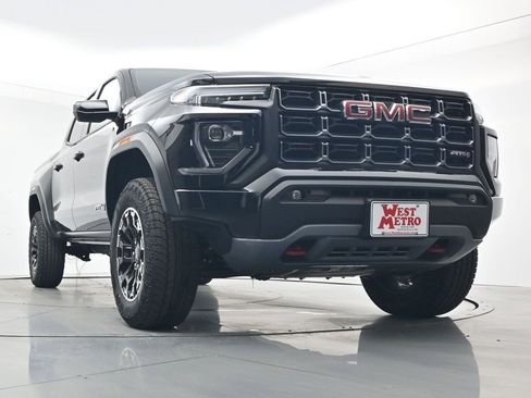 New 2026 GMC Canyon AT4 image 29
