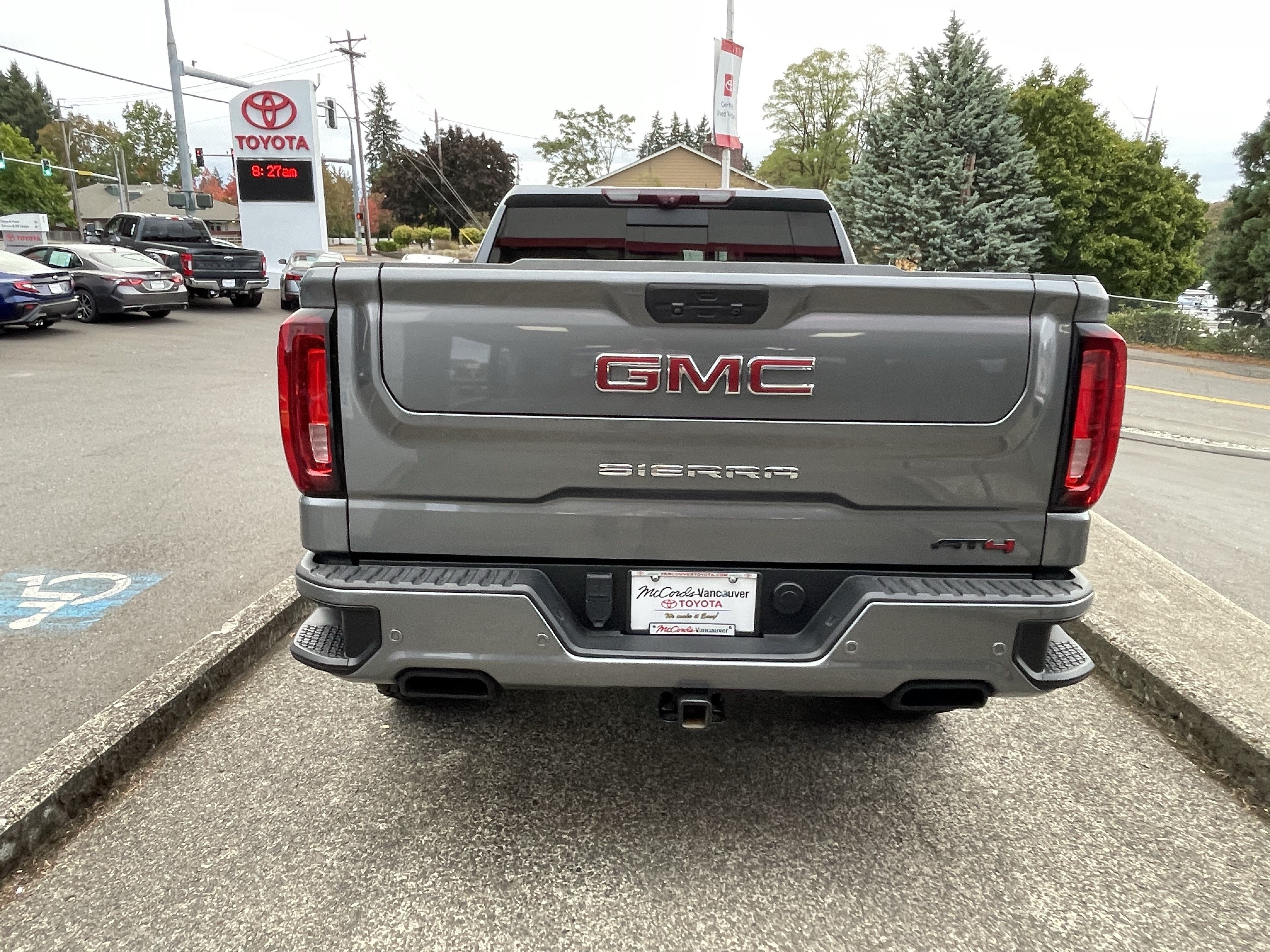Used 2021 GMC Sierra 1500 AT4 w/ AT4 Value Package AWD/4WD image 6