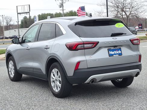 Used 2023 Ford Escape Active AWD/4WD image 4