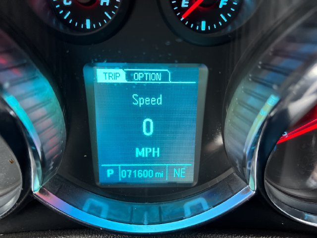 Used 2015 Chevrolet Cruze LT w/ Sun, Sound and Sport Package FWD image 20