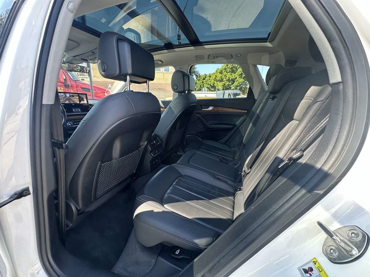 Used 2021 Audi Q5 2.0T Premium Plus AWD/4WD image 39