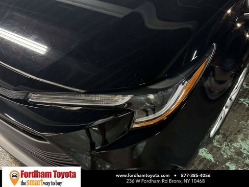 Used 2024 Toyota Corolla LE FWD image 8