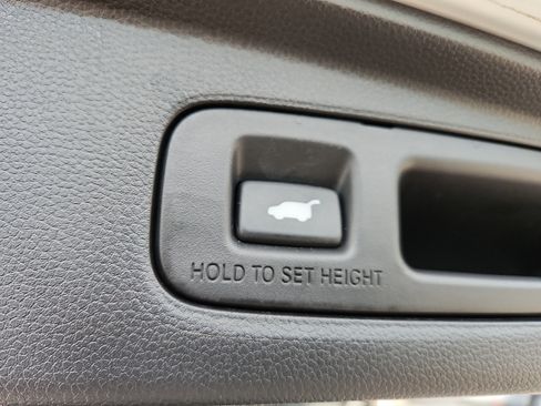 Used 2023 Honda CR-V EX-L image 29