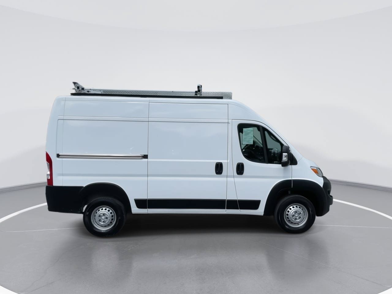 Used 2025 RAM ProMaster 2500 FWD image 22