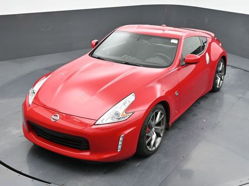 Used 2016 Nissan 370Z Coupe RWD image 29