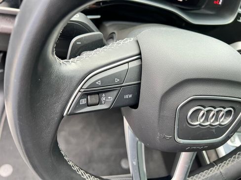 Used 2022 Audi Q8 Premium AWD/4WD image 30