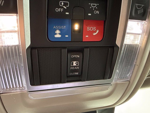 Used 2022 RAM 1500 Laramie AWD/4WD image 21