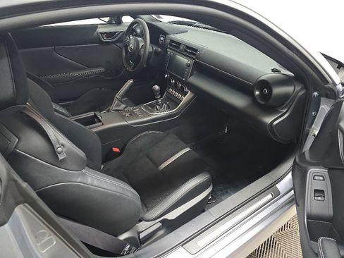 Used 2025 Toyota GR86 Premium w/ Performance Package RWD image 15
