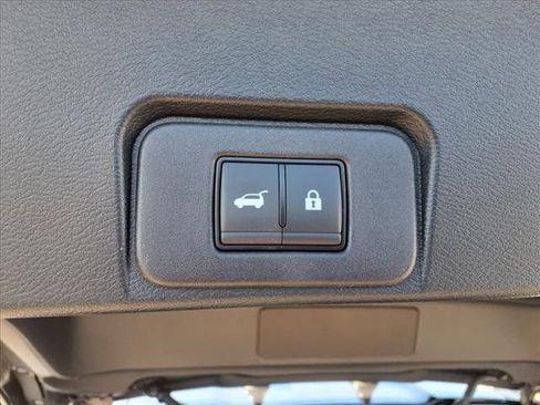 New 2025 Nissan Rogue SL w/ Tech Package image 35