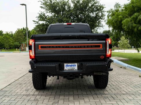 Used 2023 Ford F250 Lariat w/ Lariat Ultimate Package AWD/4WD image 7