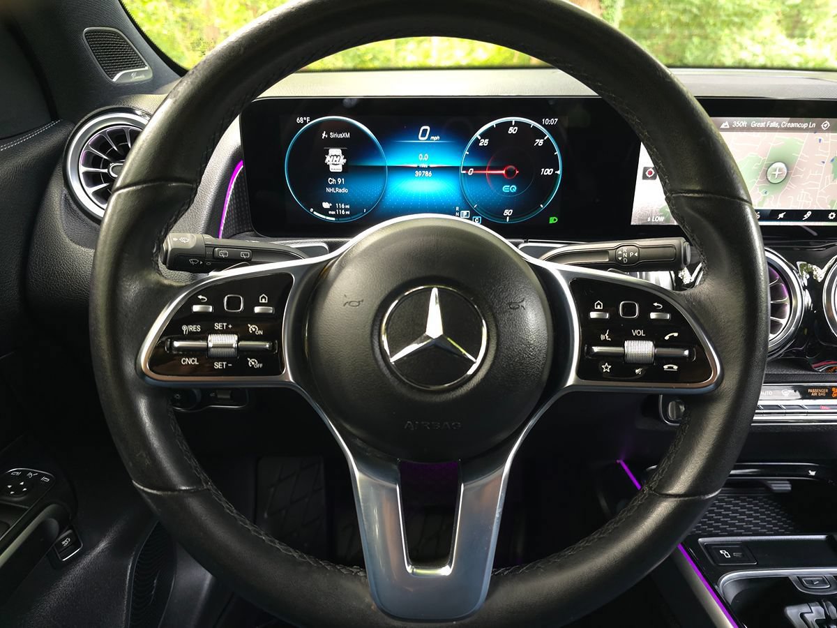 Used 2023 Mercedes-Benz EQB 300 4MATIC w/ Pinnacle Package image 29