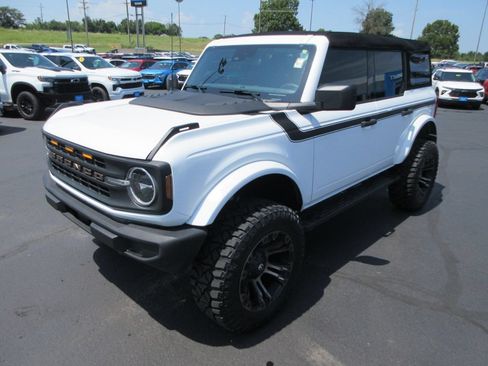 Used 2022 Ford Bronco 4-Door AWD/4WD image 1