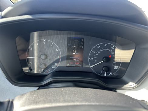 Used 2025 Toyota Corolla SE image 16