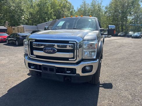 Used 2015 Ford F250 XLT w/ XLT Premium Package AWD/4WD image 2