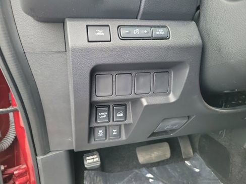 Used 2024 Nissan Frontier PRO-4X w/ Off-Road Protection Package AWD/4WD image 19
