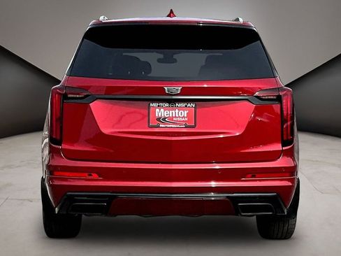 Used 2022 Cadillac XT6 Premium Luxury AWD/4WD image 5