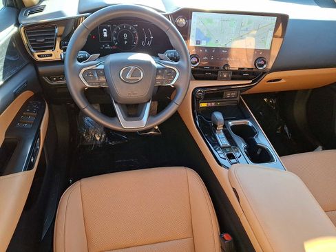 Used 2024 Lexus NX 350 AWD image 11