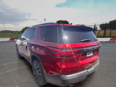 Used 2023 Chevrolet Traverse RS FWD image 4