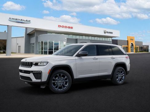 New 2026 Jeep Grand Cherokee Limited AWD/4WD image 2