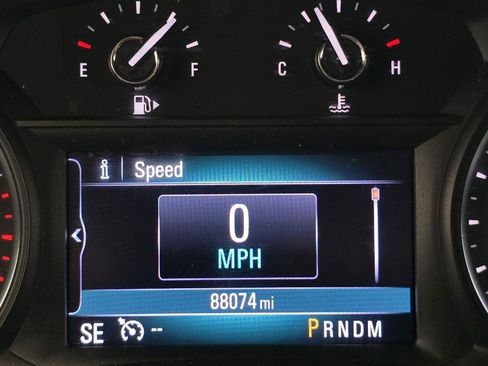 Used 2020 Buick Encore Preferred FWD image 23