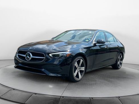 Used 2025 Mercedes-Benz C 300 4MATIC Sedan image 3