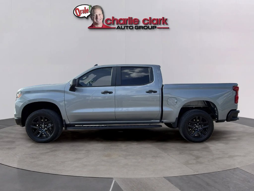 Used 2025 Chevrolet Silverado 1500 Custom Trail Boss AWD/4WD image 2