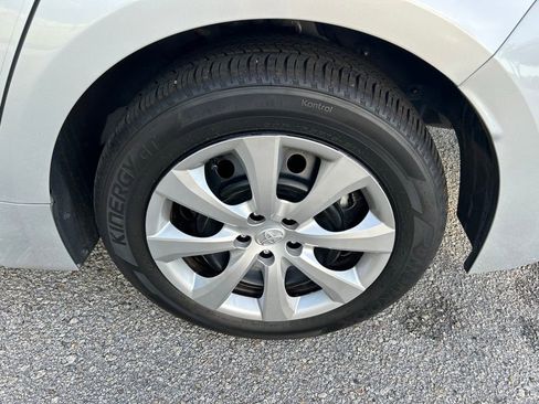 Certified 2025 Toyota Corolla LE FWD image 10