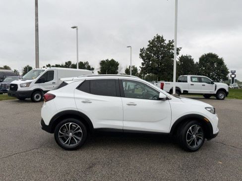 Used 2022 Buick Encore GX Select FWD image 10