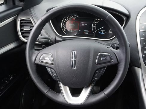 Used 2018 Lincoln MKX Premiere AWD/4WD image 31