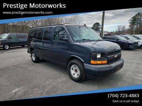 Used 2017 Chevrolet Express 2500 LS image 1