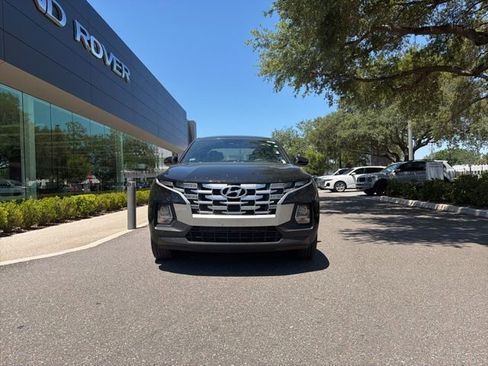 Used 2022 Hyundai Santa Cruz SEL FWD image 2