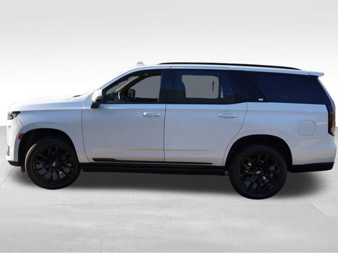 Certified 2022 Cadillac Escalade Sport w/ Touring Package AWD/4WD image 9