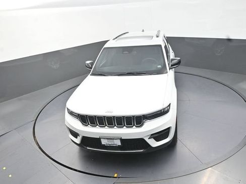 Used 2026 Jeep Grand Cherokee Laredo X AWD/4WD image 12
