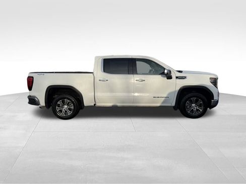 Used 2024 GMC Sierra 1500 SLT image 10