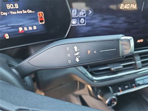 Used 2024 Chevrolet Equinox EV RS image 16