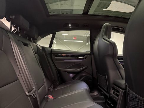 Used 2024 Porsche Macan 4 Electric image 28