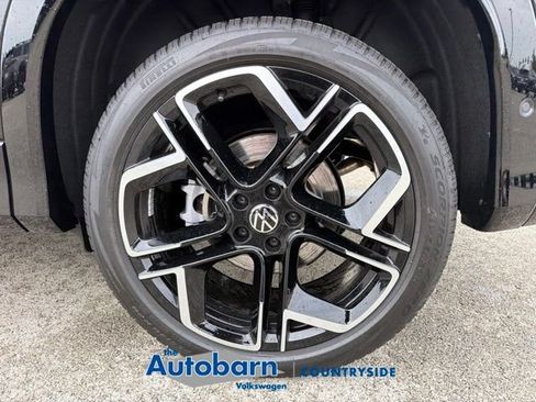 New 2026 Volkswagen Tiguan SEL R-Line AWD/4WD image 23