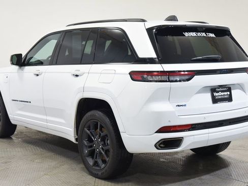 Used 2025 Jeep Grand Cherokee Limited 4xe AWD/4WD image 12
